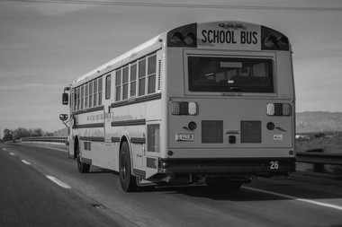 bus b
